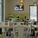 Super 8 By Wyndham Munich City West