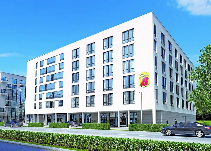 Super 8 By Wyndham Munich City West