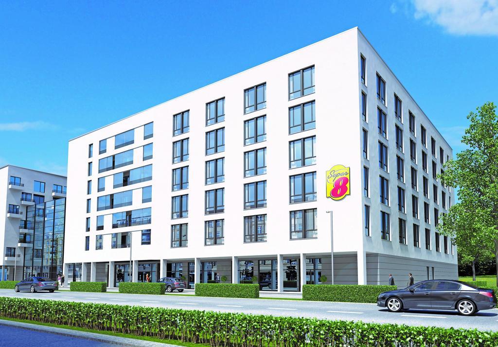 Super 8 By Wyndham West Hotel 3*