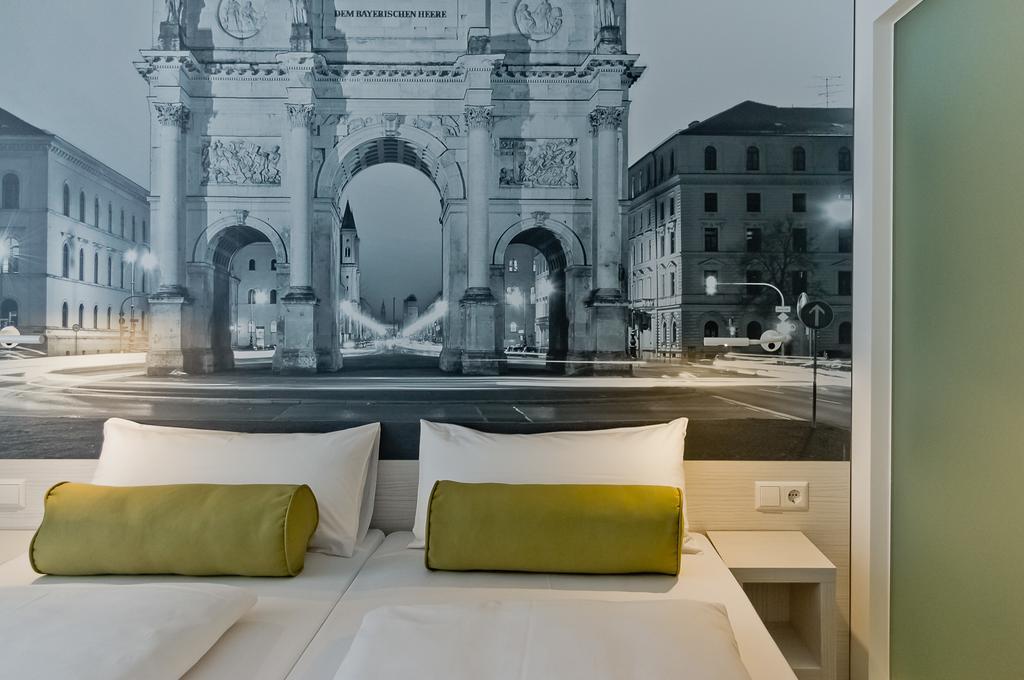 Super 8 By Wyndham West 3* Múnich