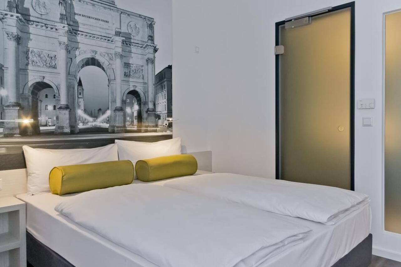 Super 8 By Wyndham West 3*